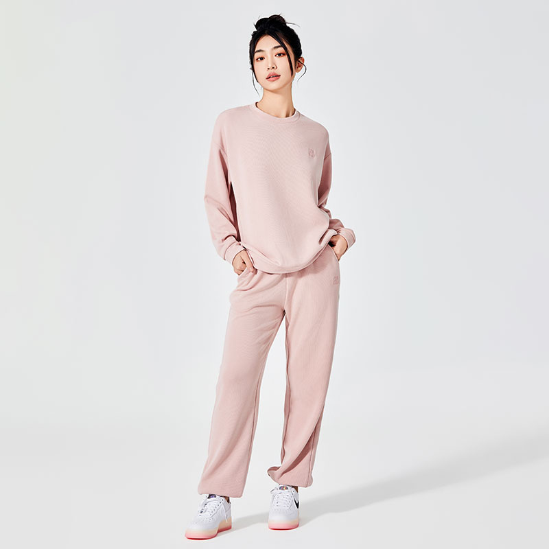 Wordt roze casual dames trainingsbroek aan populariteit op de modemarkt?